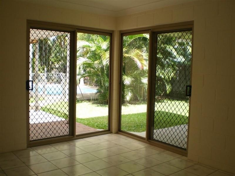 23 Leila Avenue, Rasmussen QLD 4815