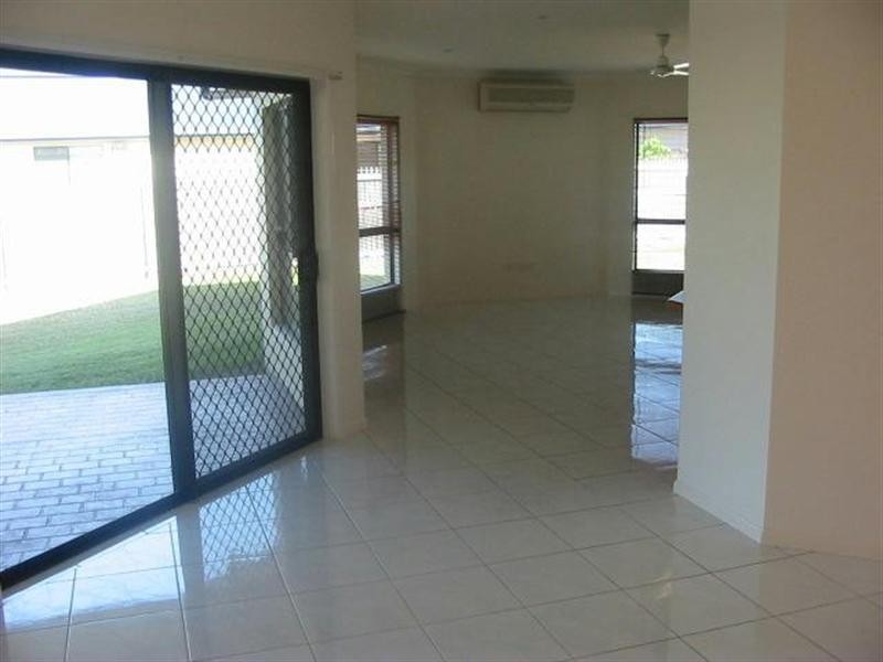 11 Waterford Grove, Idalia QLD 4811