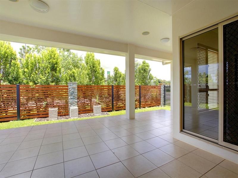 24 Dunlop Street, Kelso QLD 4815