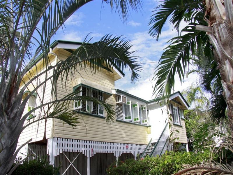 17 Derby Street, Pimlico QLD 4812