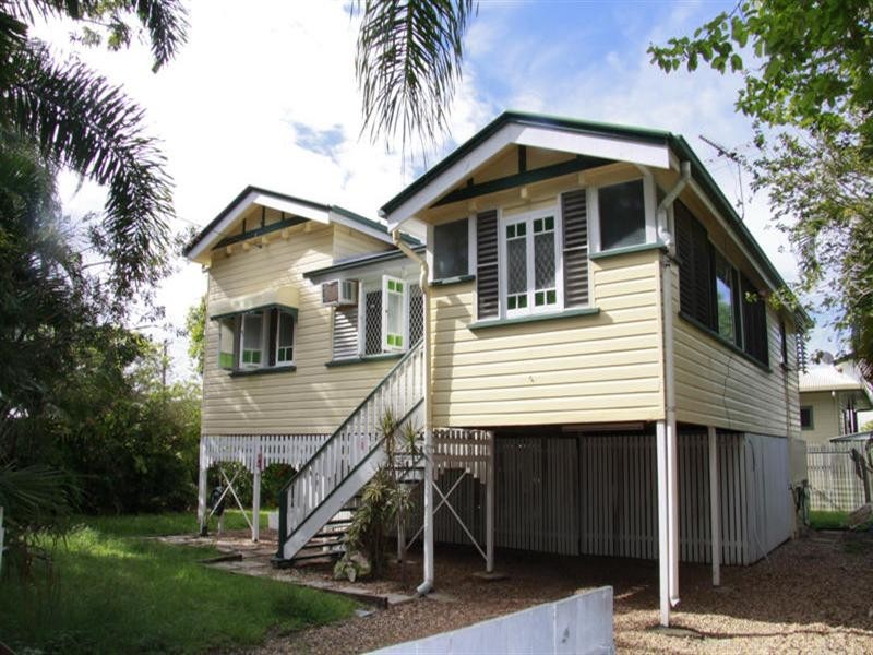 17 Derby Street, Pimlico QLD 4812