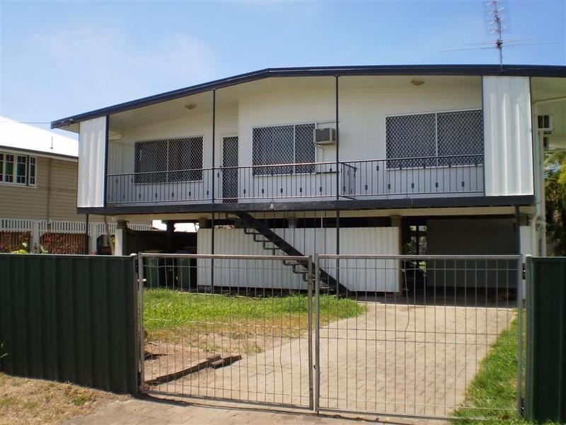 8 Sturges Street, Hermit Park QLD 4812