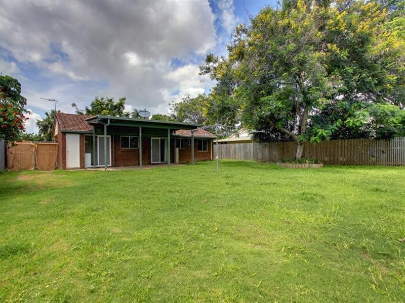 14 Maria Street, Rasmussen QLD 4815