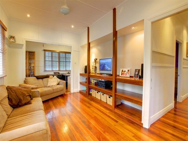 106 Bundock Street, Belgian Gardens QLD 4810