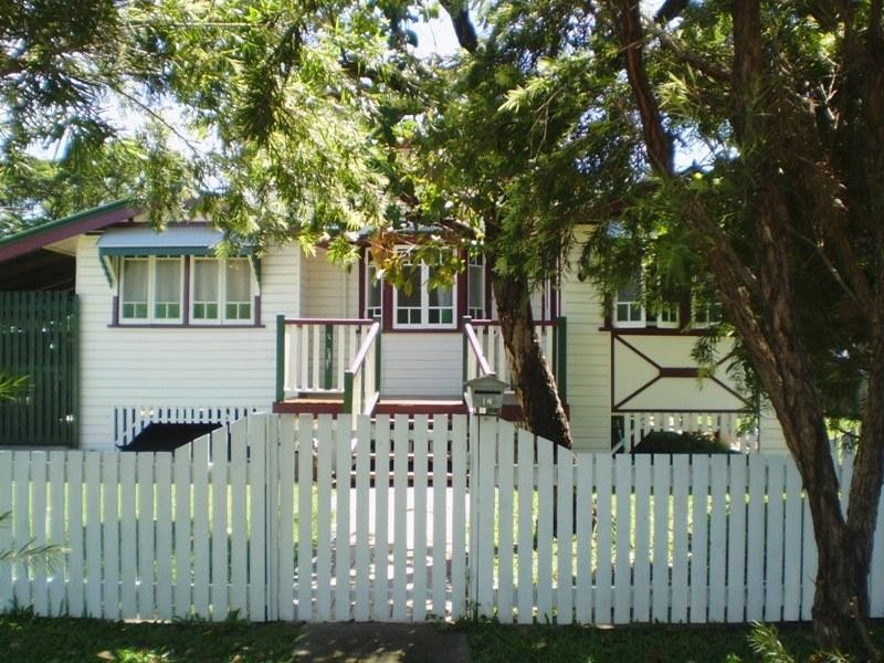 14 Wagner Street, Oonoonba QLD 4811