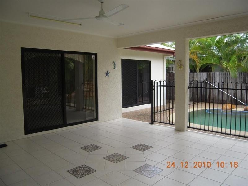 4 Hallett Close, Douglas QLD 4814