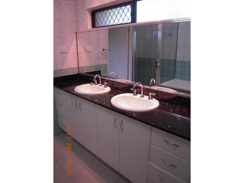 4 Hallett Close, Douglas QLD 4814