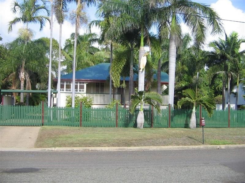 14 Eigth Avenue, South Townsville QLD 4810