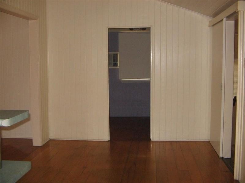 14 Eigth Avenue, South Townsville QLD 4810