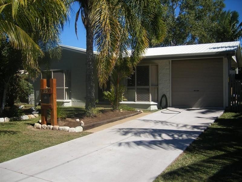23 Leila Avenue, Rasmussen QLD 4815
