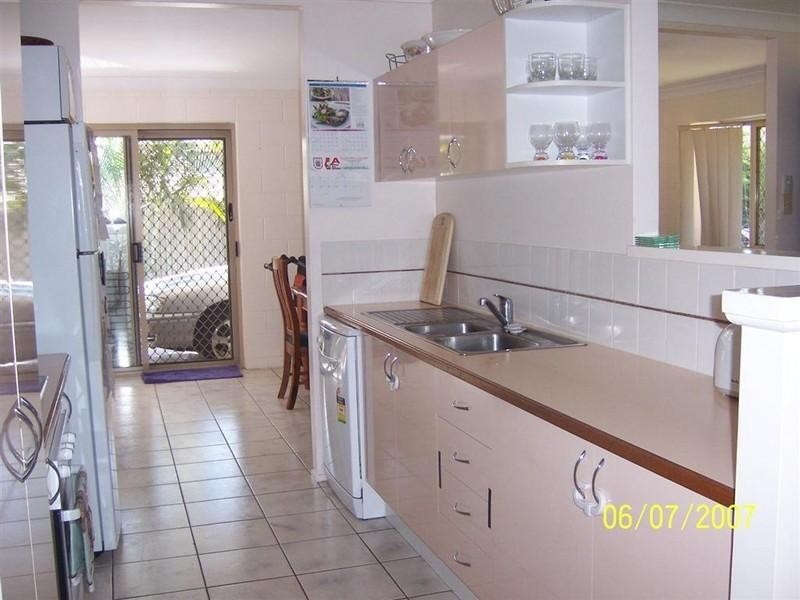 23 Leila Avenue, Rasmussen QLD 4815