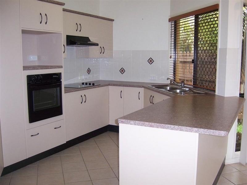 6 Bartels Close, Kirwan QLD 4817