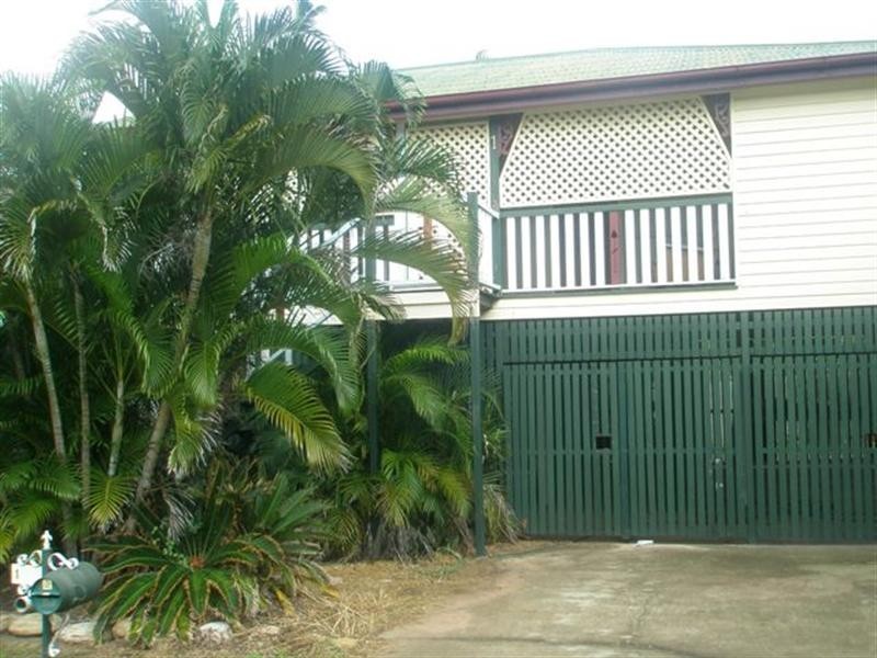1 Ernest Street, West End QLD 4810