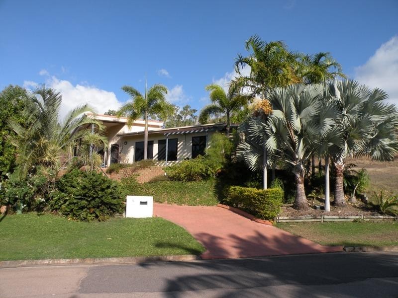 4 Lexington Drive, Wulguru QLD 4811