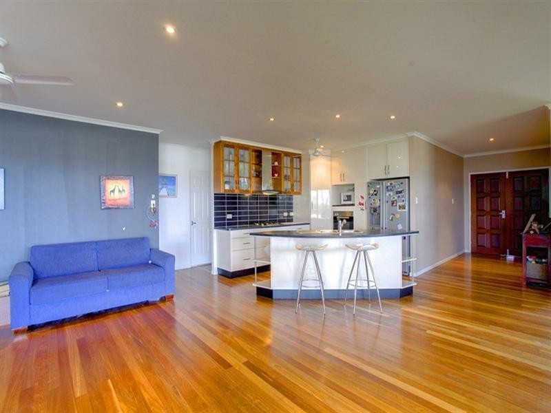 11 Genesta Court, Bushland Beach QLD 4818