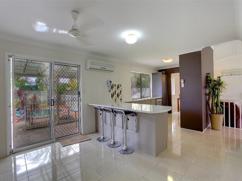 8 Peppertree Street, Kirwan QLD 4817