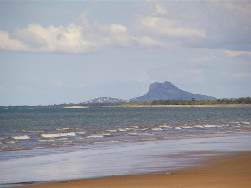 6 Reef Street, Saunders Beach QLD 4818