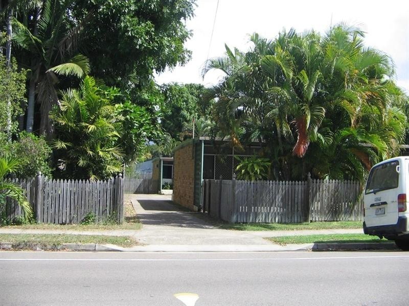 1/42 Ackers Street, Hermit Park QLD 4812