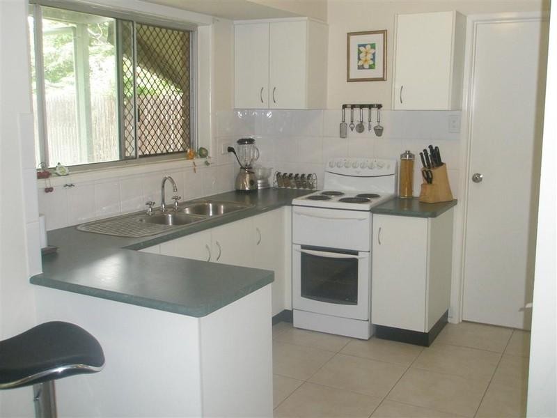 14 Maria Street, Rasmussen QLD 4815