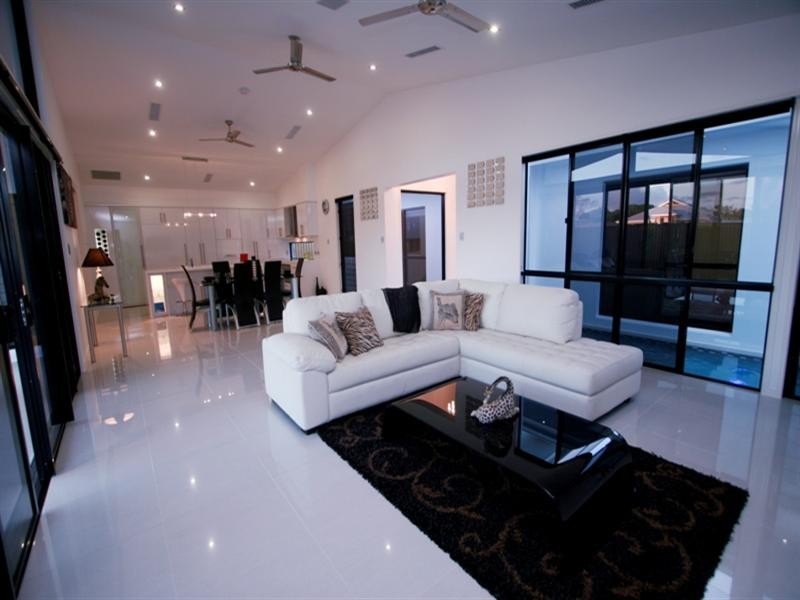 6 Arafura Close, Burdell QLD 4818