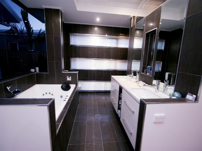 6 Arafura Close, Burdell QLD 4818