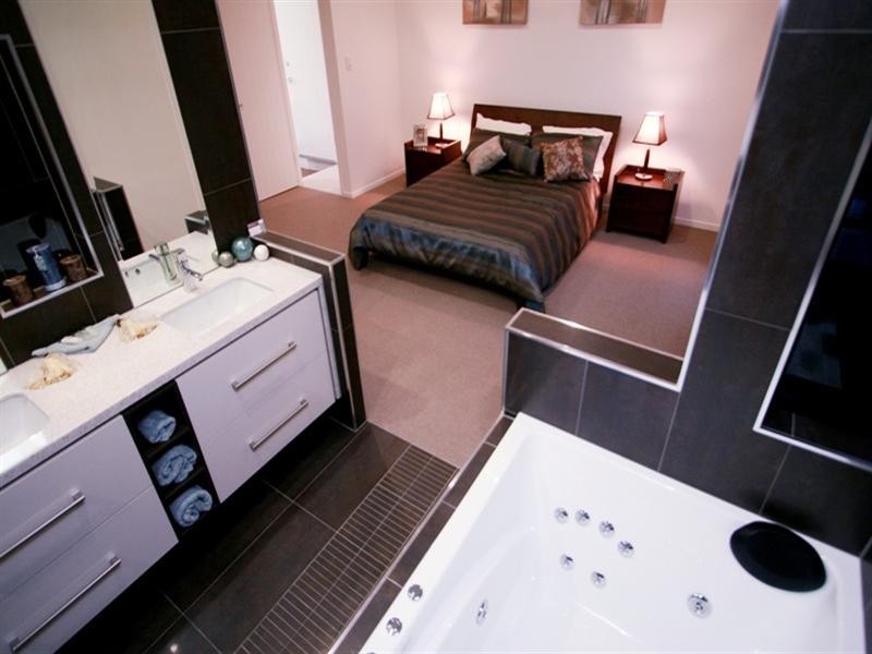 6 Arafura Close, Burdell QLD 4818