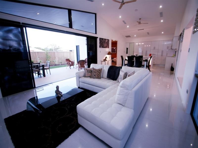 6 Arafura Close, Burdell QLD 4818