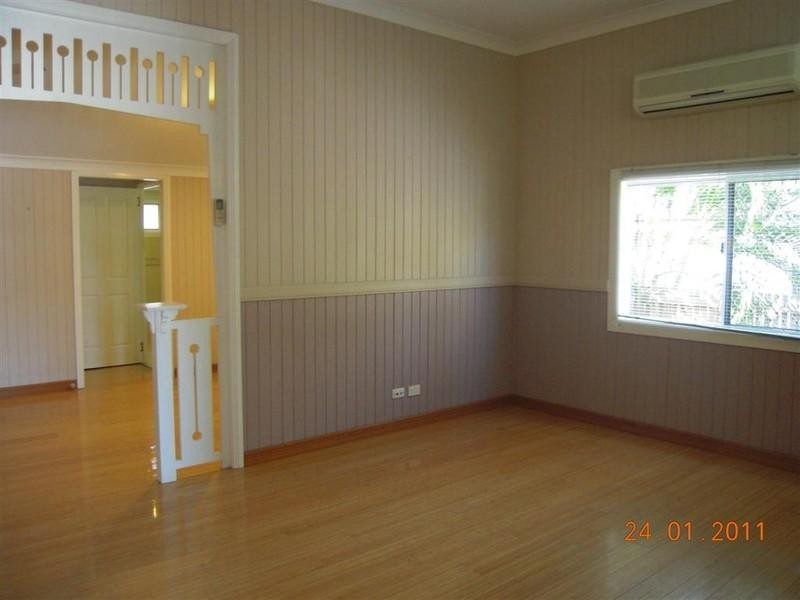 48 Queens Road, Hermit Park QLD 4812