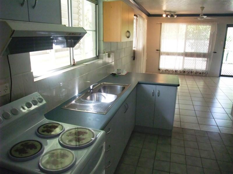 1/116 Queens Road, Hermit Park QLD 4812