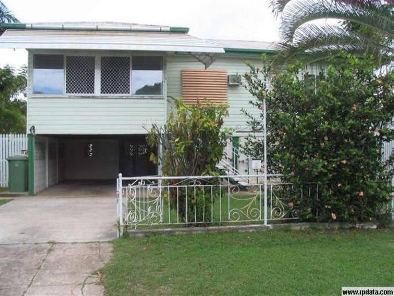 4 Carcoola Street, Cranbrook QLD 4814