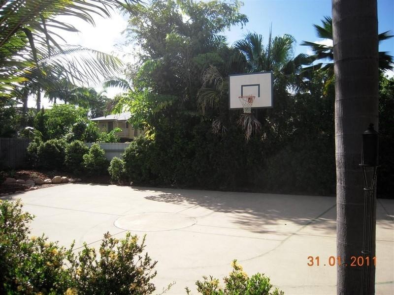 70 Norris Street, Hermit Park QLD 4812