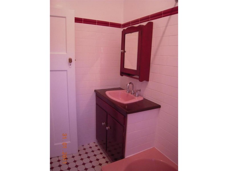 70 Norris Street, Hermit Park QLD 4812