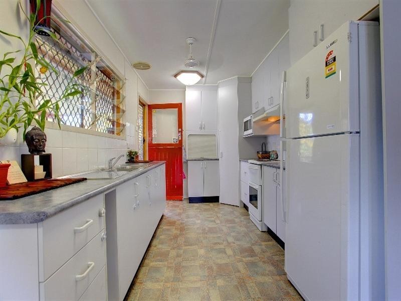 16 Cuthbert Crescent, Vincent QLD 4814