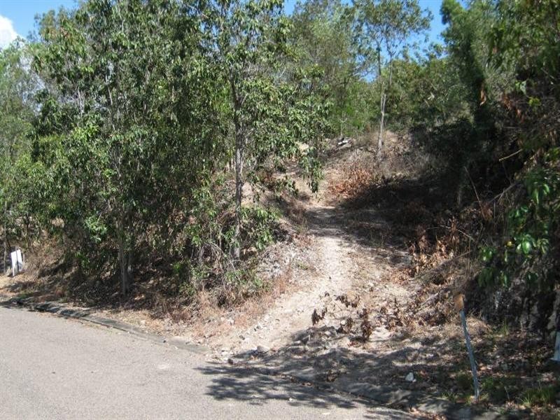 8 Saltwater Drive, Toomulla QLD 4816