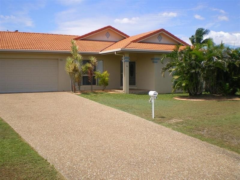 48 Young Circuit, Kirwan QLD 4817