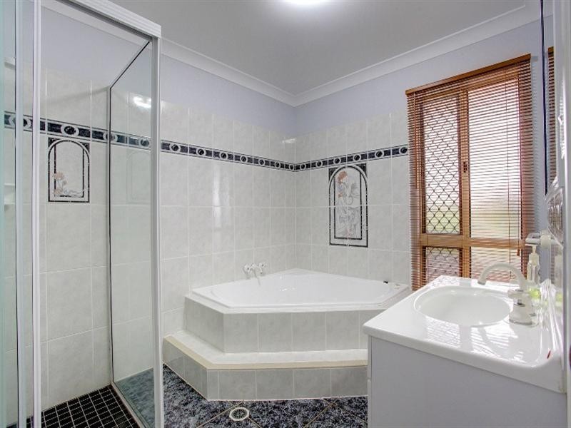 76 River Park Drive, Annandale QLD 4814