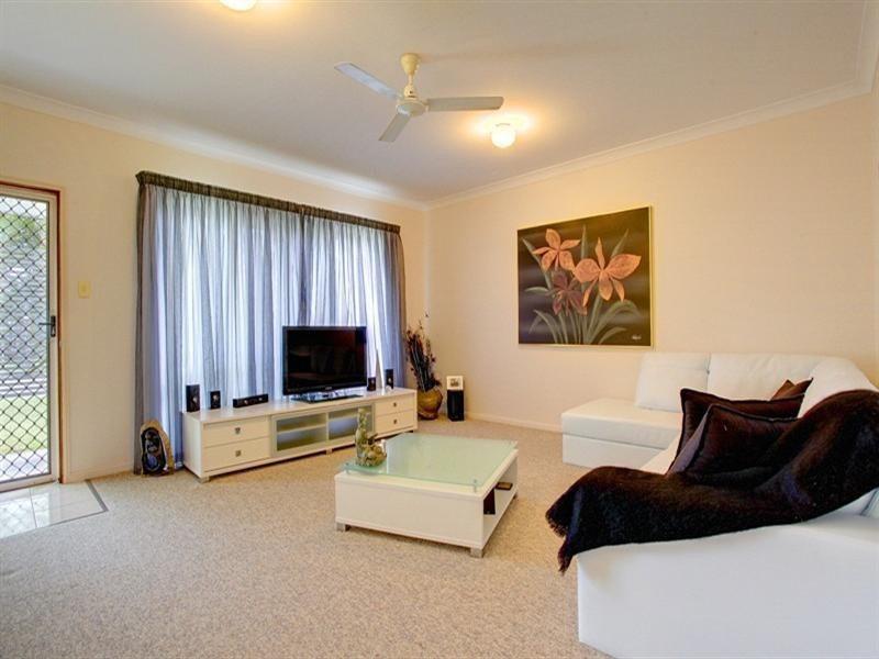 11 Silky Oak Street, Kirwan QLD 4817