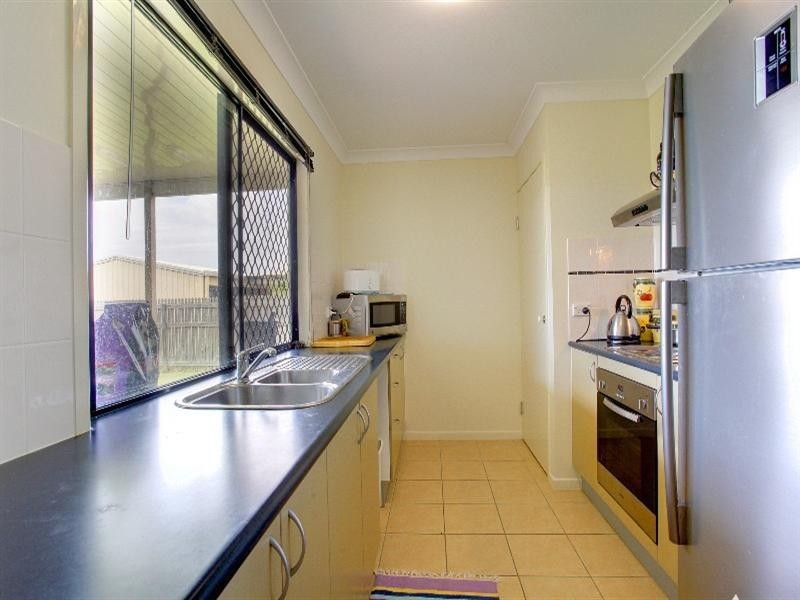 25 Kempton Chase, Burdell QLD 4818