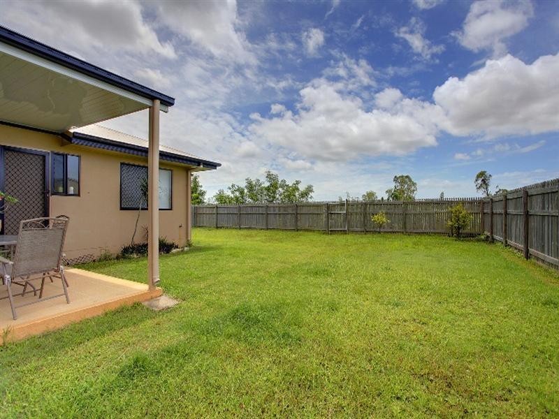 25 Kempton Chase, Burdell QLD 4818