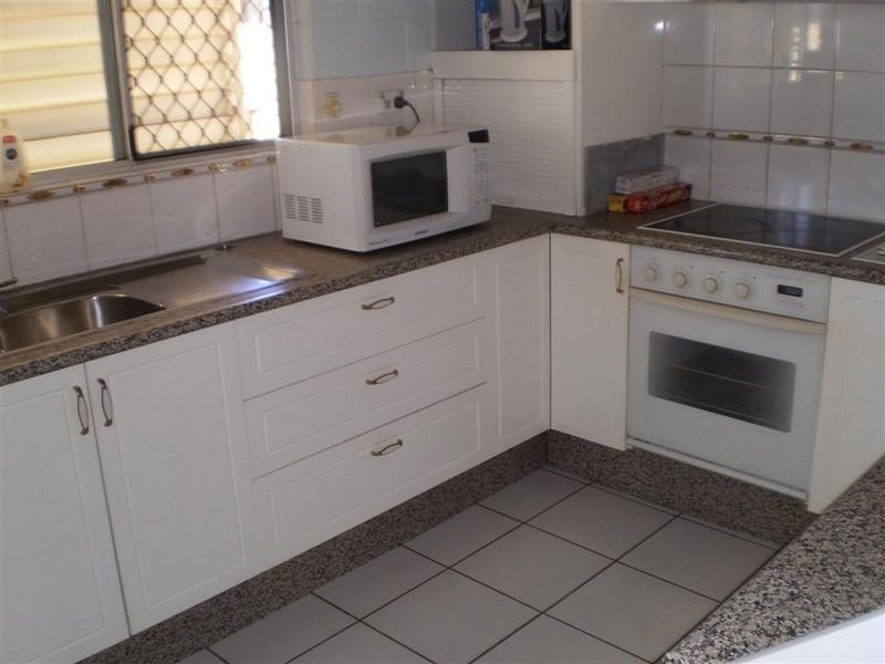 4/17 Gladstone Street, Pimlico QLD 4812