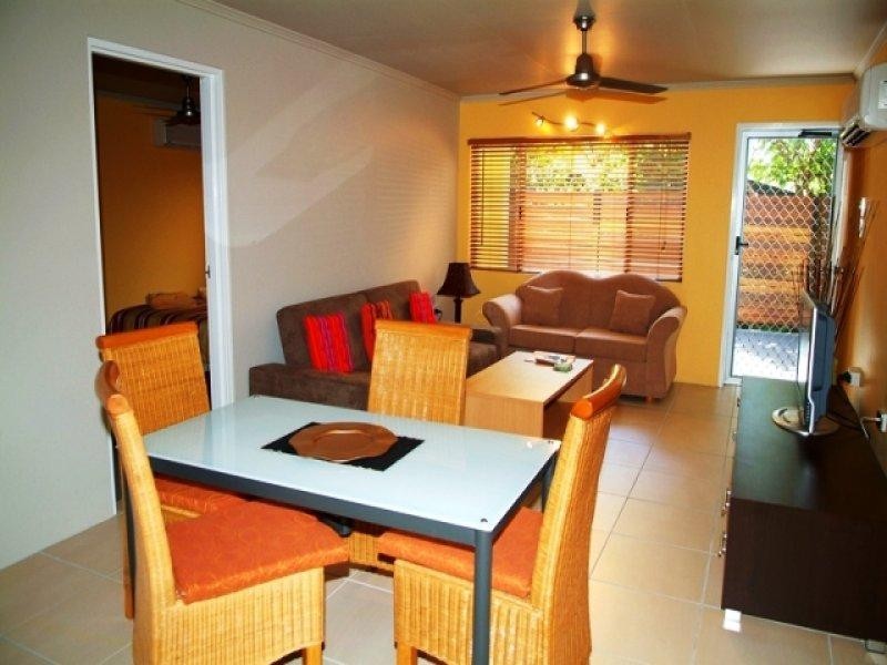 16 Yule Street, Picnic Bay QLD 4819