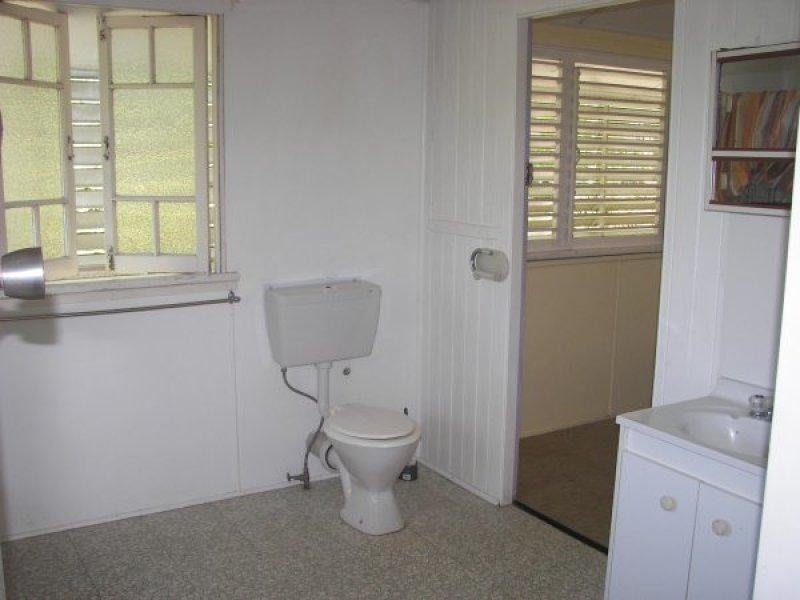 52 Hayles Avenue, Arcadia QLD 4819