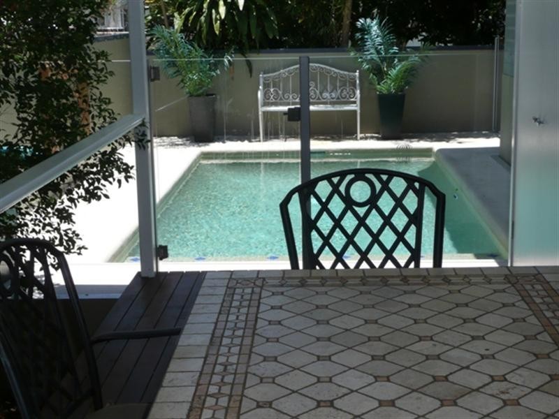 12A Carmody Street, Hermit Park QLD 4812