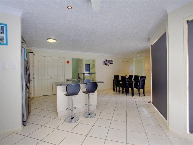 50 St Albans Road, Mount Louisa QLD 4814