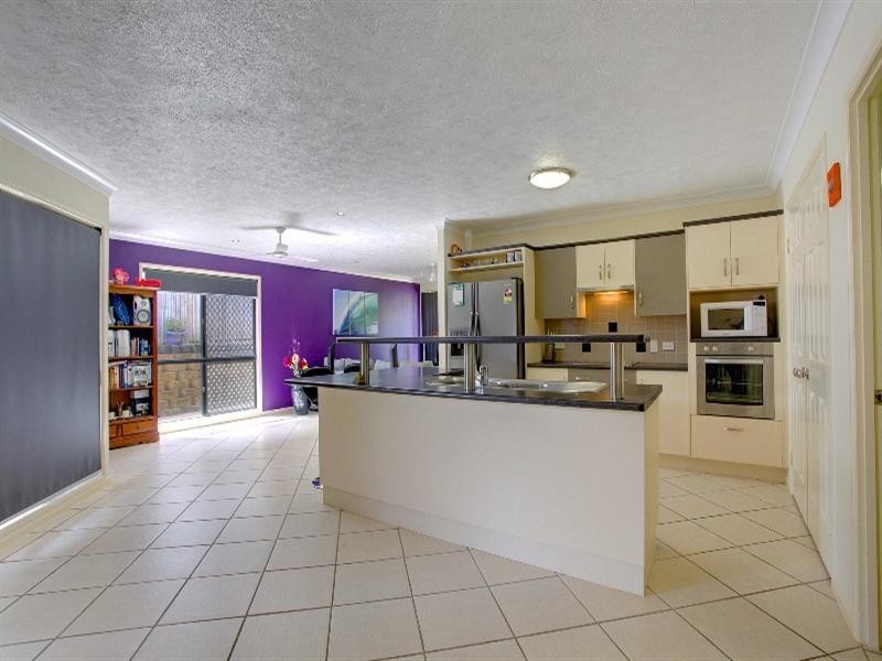 50 St Albans Road, Mount Louisa QLD 4814