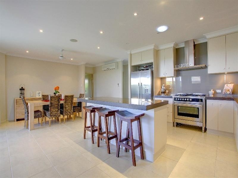 94 Klewarra Boulevard, Douglas QLD 4814