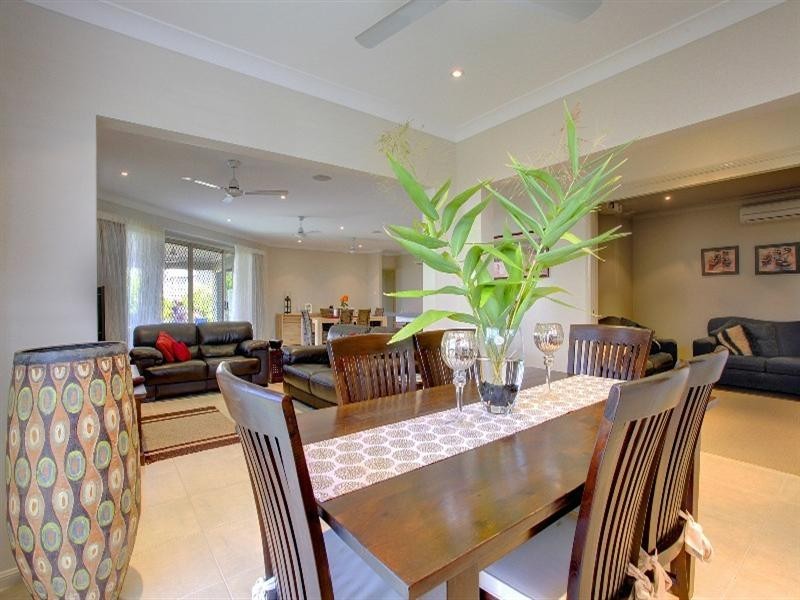 94 Klewarra Boulevard, Douglas QLD 4814