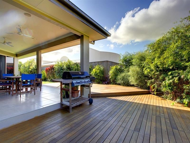 94 Klewarra Boulevard, Douglas QLD 4814