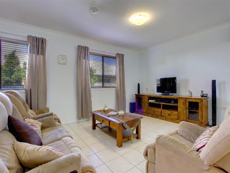 34 Monaro Circuit, Mount Louisa QLD 4814