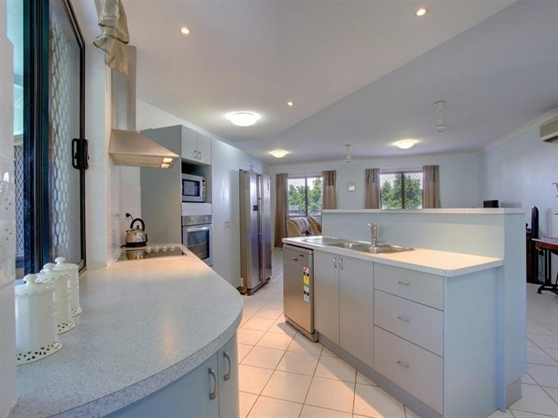 34 Monaro Circuit, Mount Louisa QLD 4814